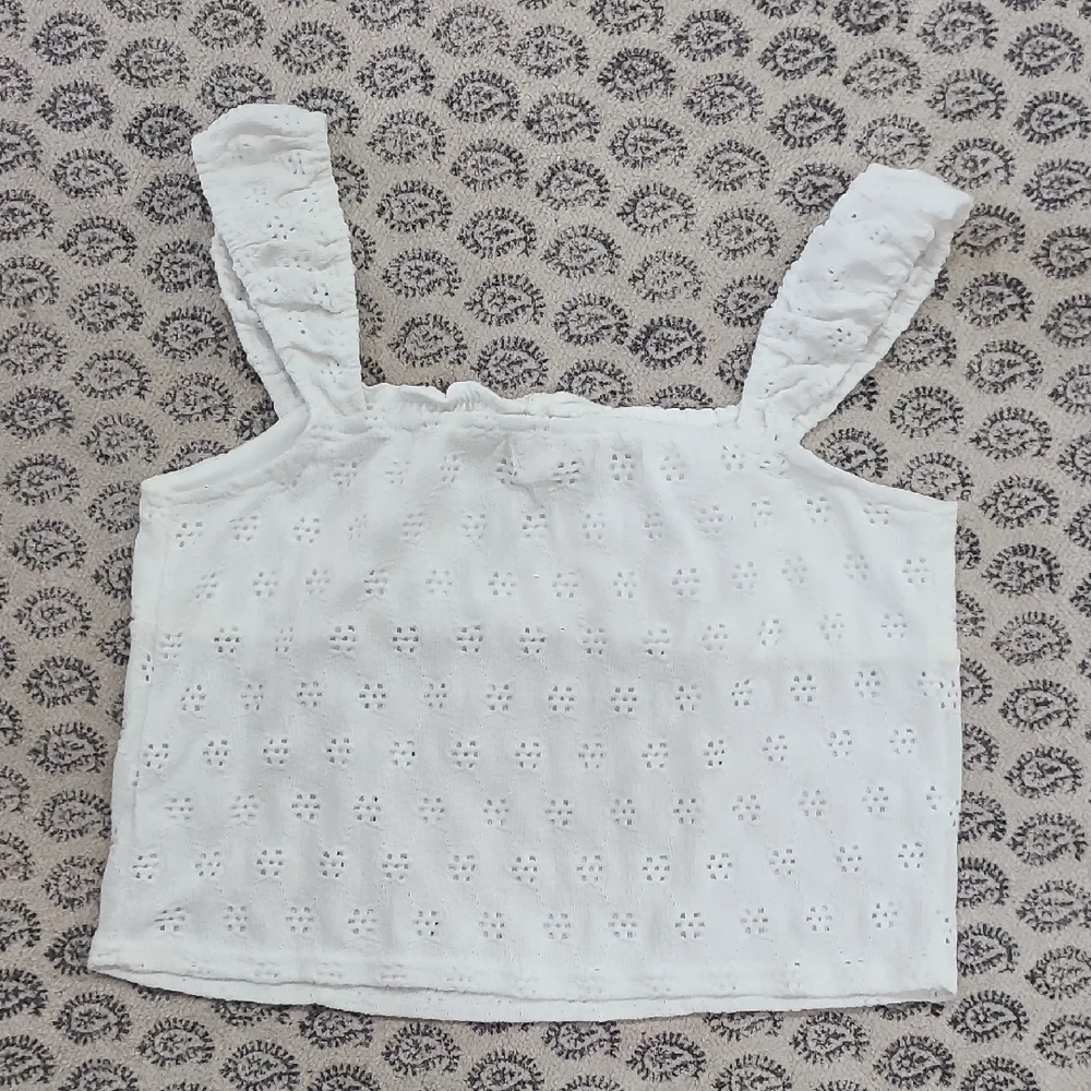 Aeropostale White Eyelet Ruffle Blouse
